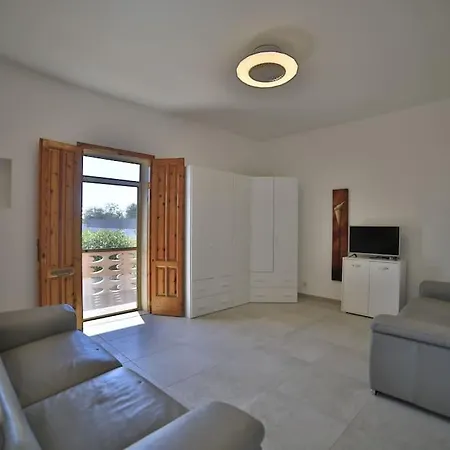 Giusy Con Piscina A 700 Metri Dalla Di Holiday home *